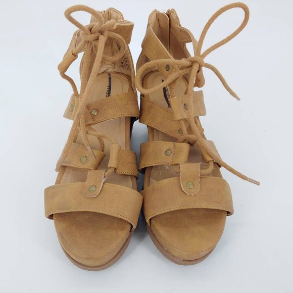 Maurices Womens Francesca Ghille Sandals Brown Wedge Heel Back Zip Platform 7M - Picture 4 of 11